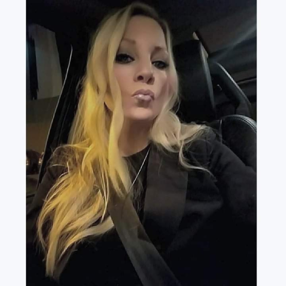Meet your Posher, Carissa